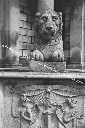 CASINO MARINO LION CARVING AT SOUTH EAST CORNER